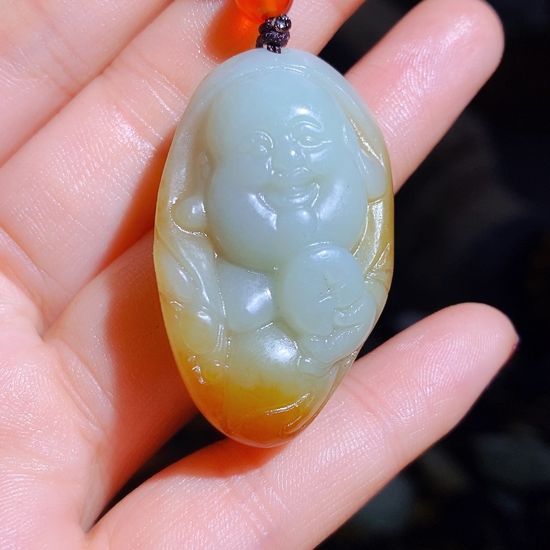 和田玉颈饰未镶嵌