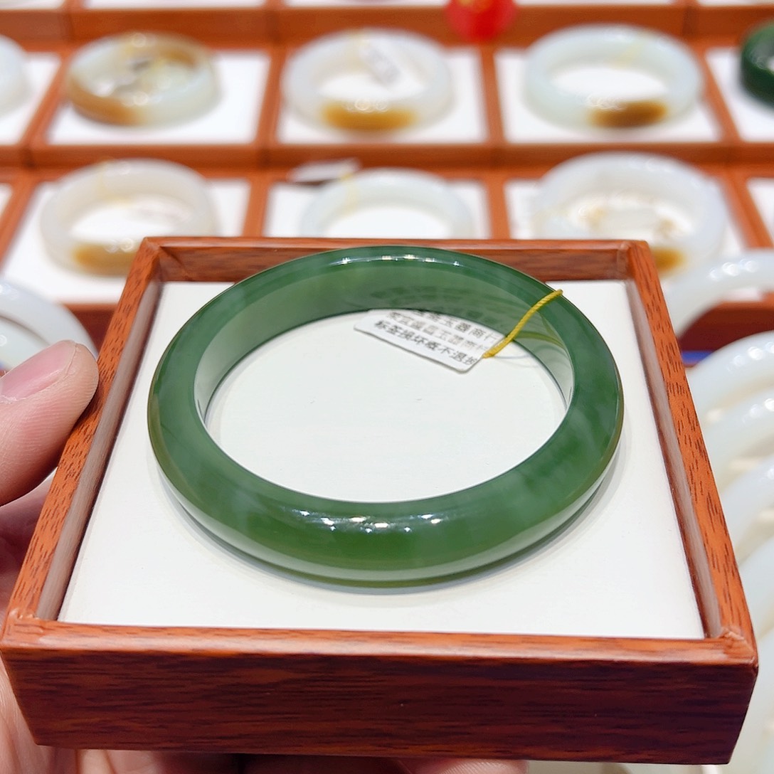 和田玉未镶嵌手镯白猫冰碧玉