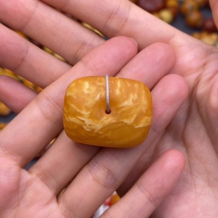 琥珀未镶嵌裸石蜜蜡M