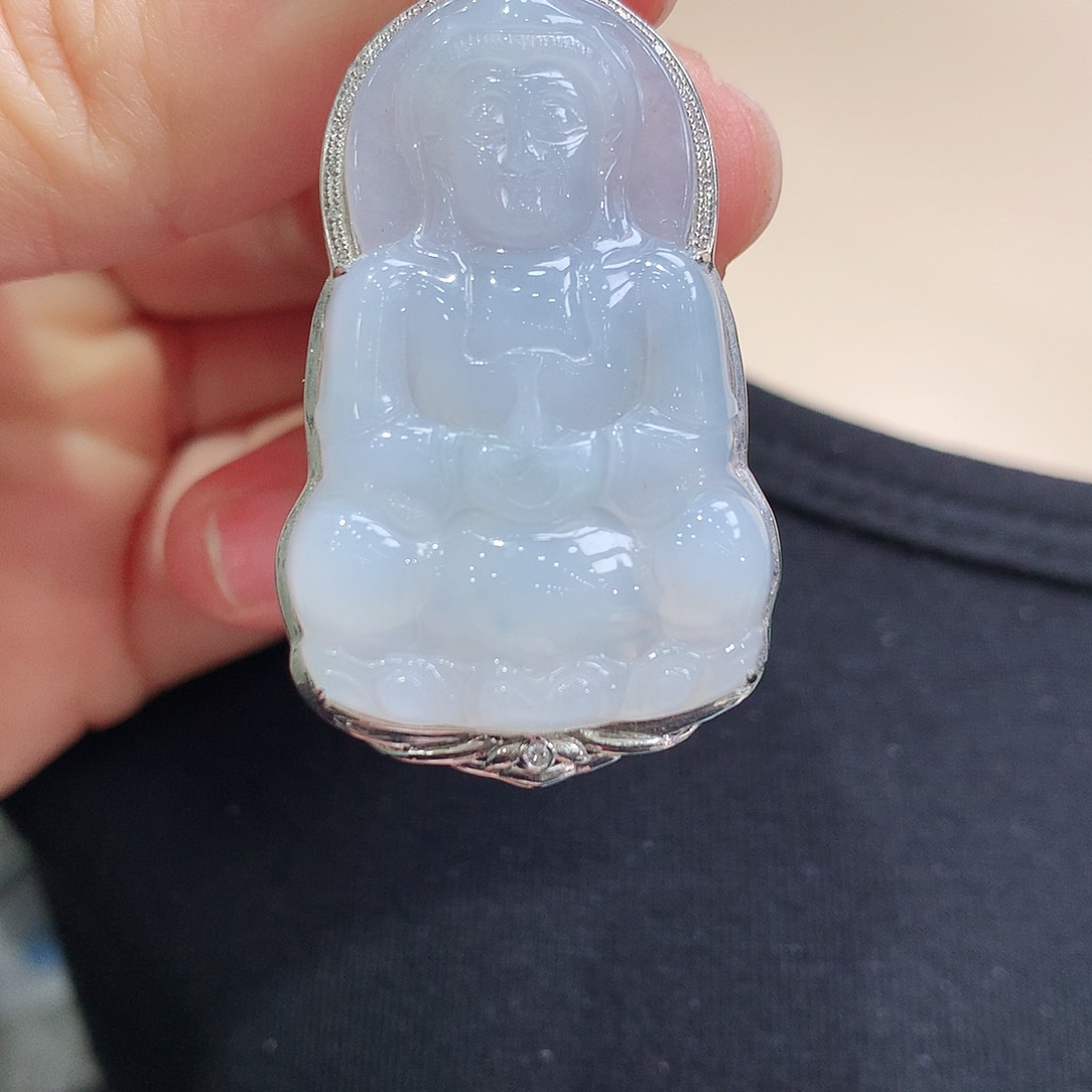 翡翠颈饰18K金镶嵌观音