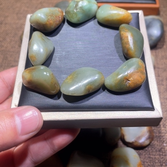 和田玉颈饰未镶嵌晓*一