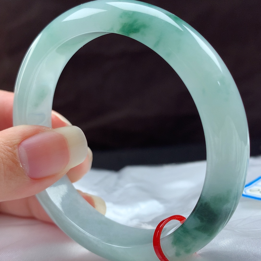 翡翠手镯未镶嵌96744，