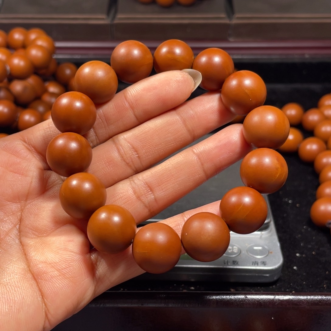 橄榄核手串/手链1.61+树王特价福利