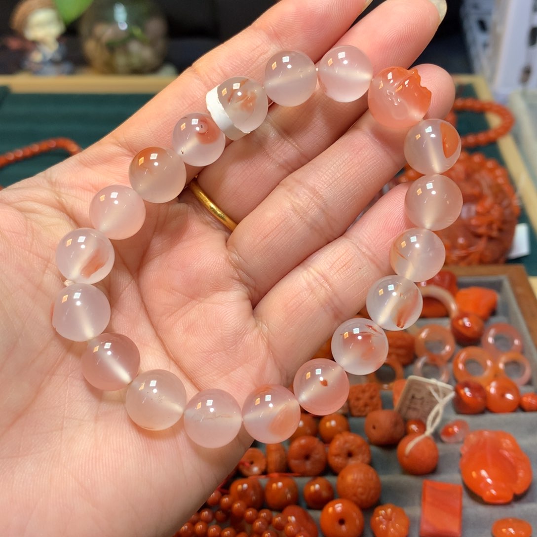 【闪购商品】南红玛瑙冰飘手链11+mm未镶嵌