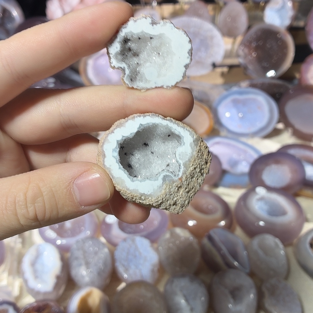 玛瑙/玉髓未镶嵌珠宝奇石