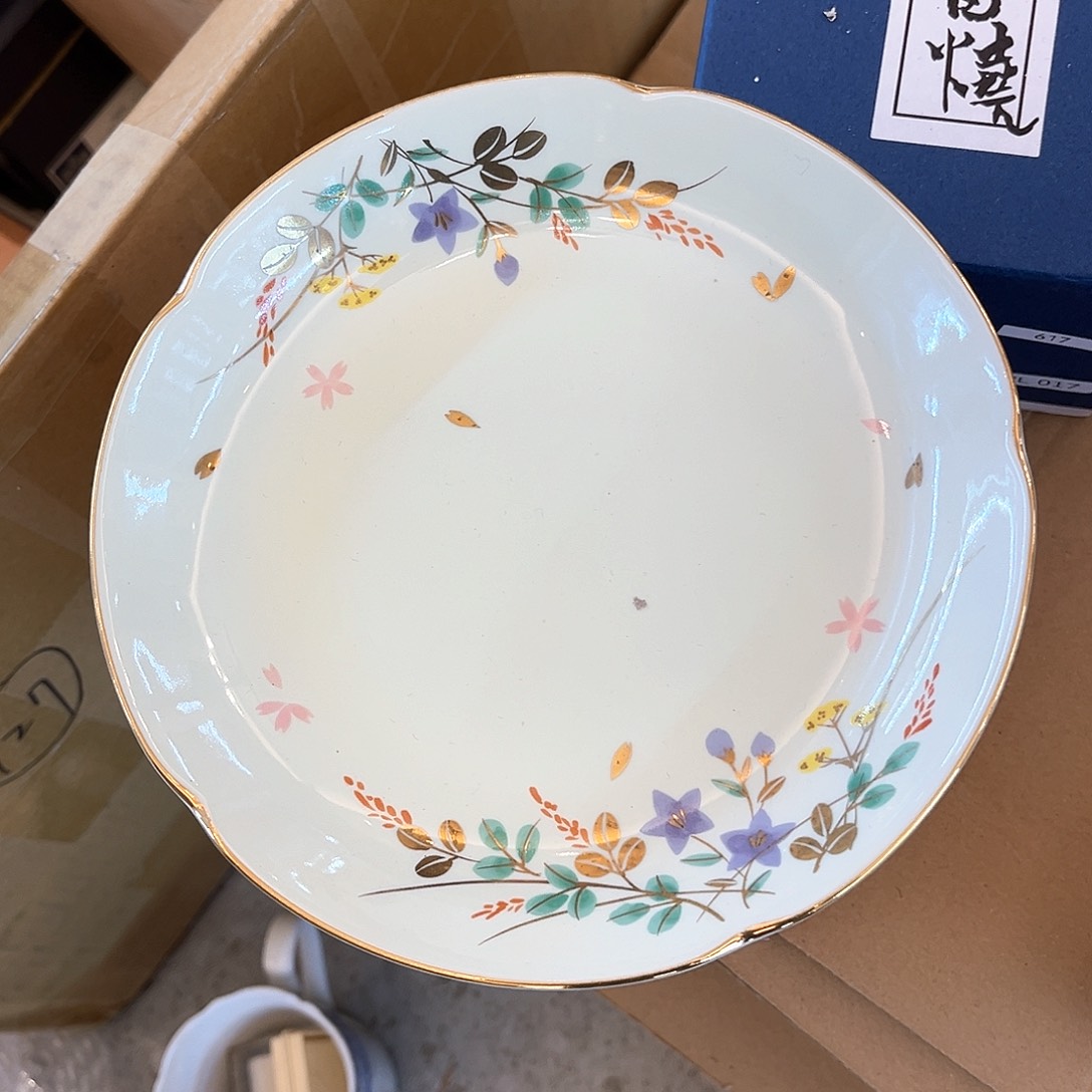 盖碗在家待一段时光吧这两