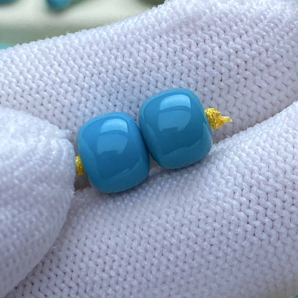湖北十堰纯天然原矿绿松石玉化蓝老型对珠腰珠配饰8.1mm