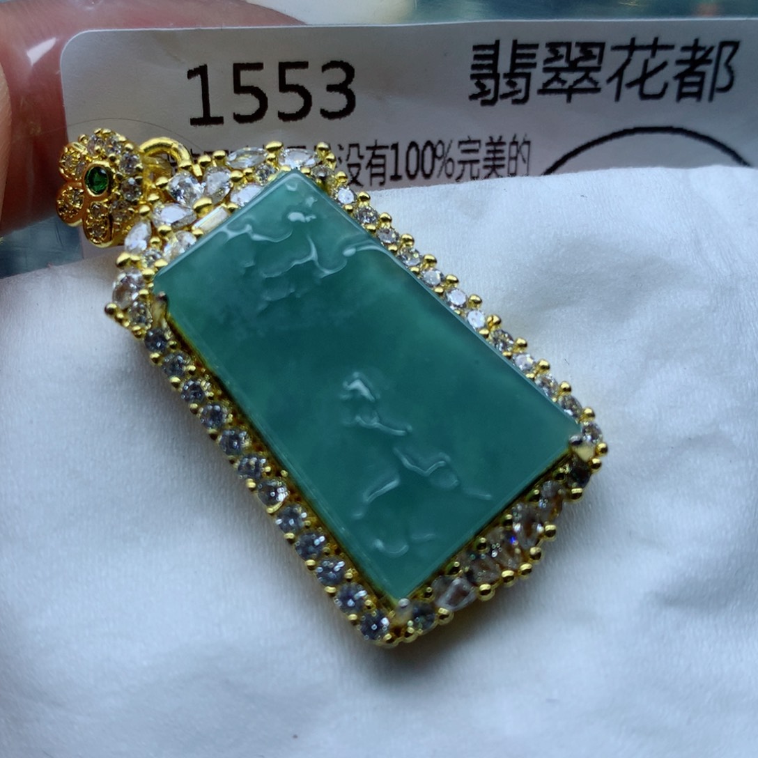 翡翠颈饰未镶嵌翡翠