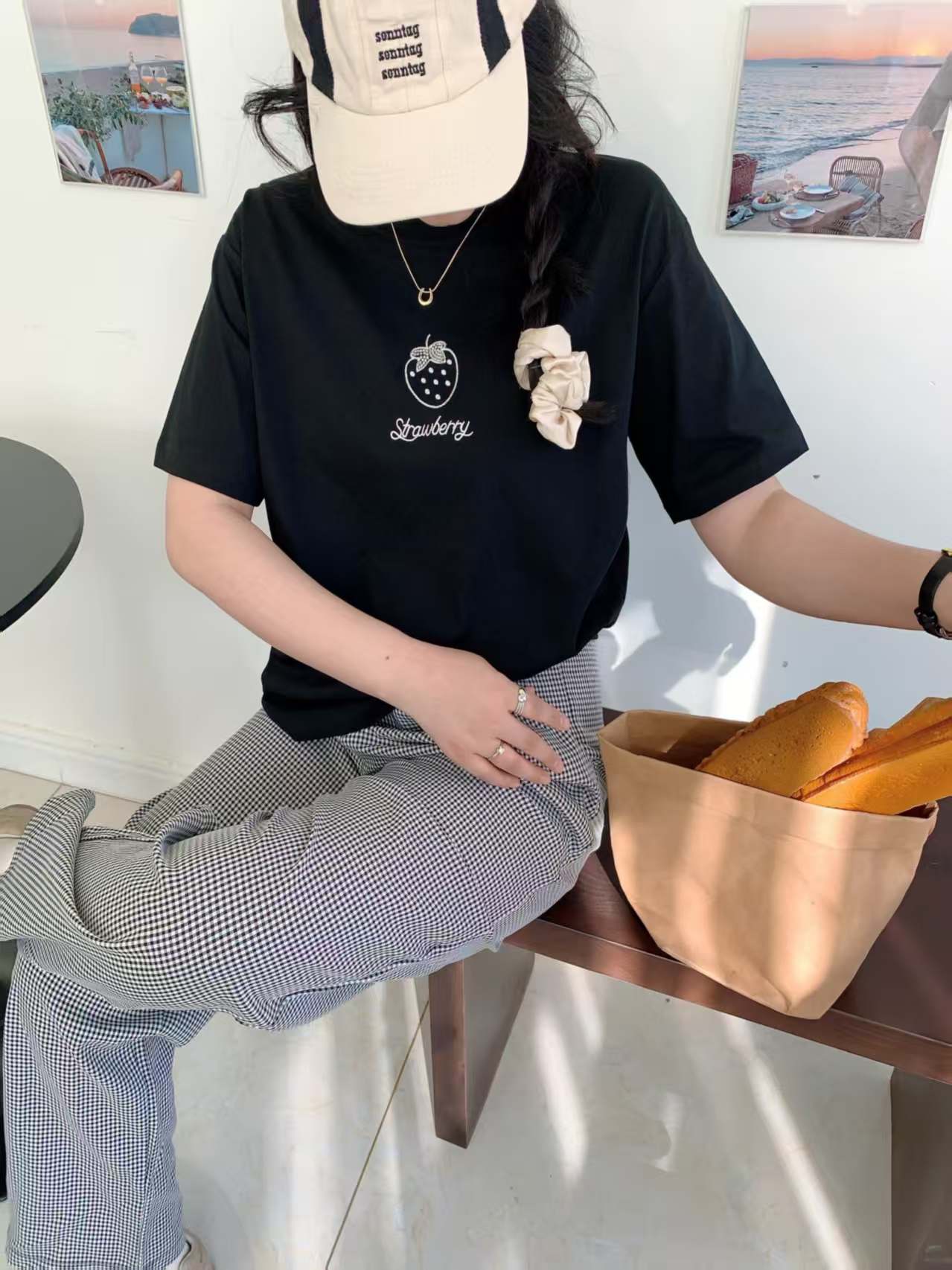 2025新款绣钻刺绣小草莓半袖
