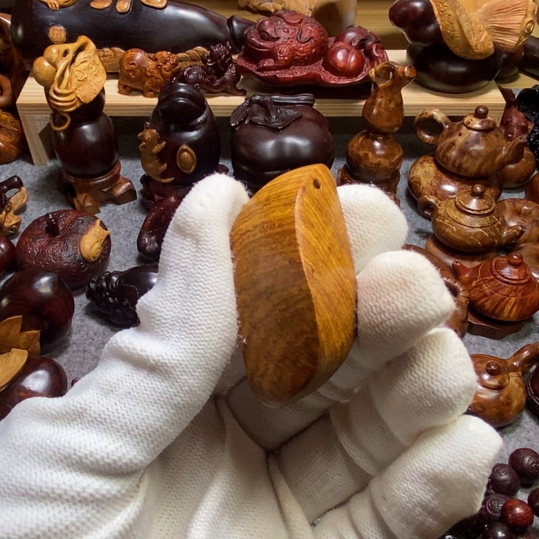 无事牌檀香紫檀（小叶紫檀）黄花梨挂件