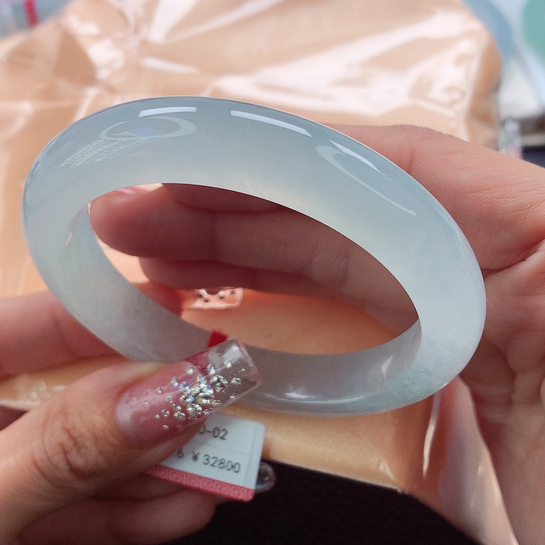 翡翠手镯未镶嵌55.56.57冰透光感白月光 完美性比价