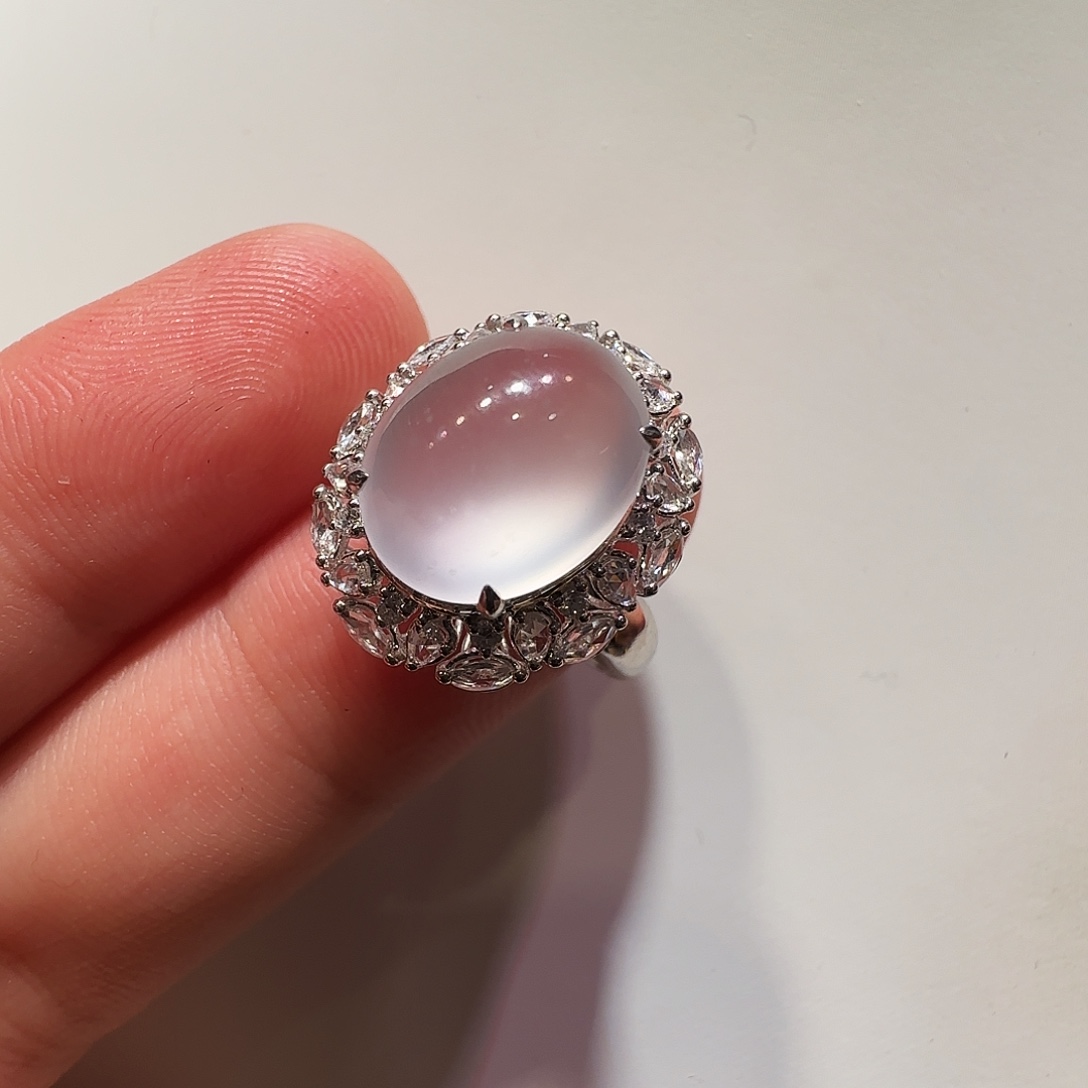 翡翠18K金镶嵌戒指戒指