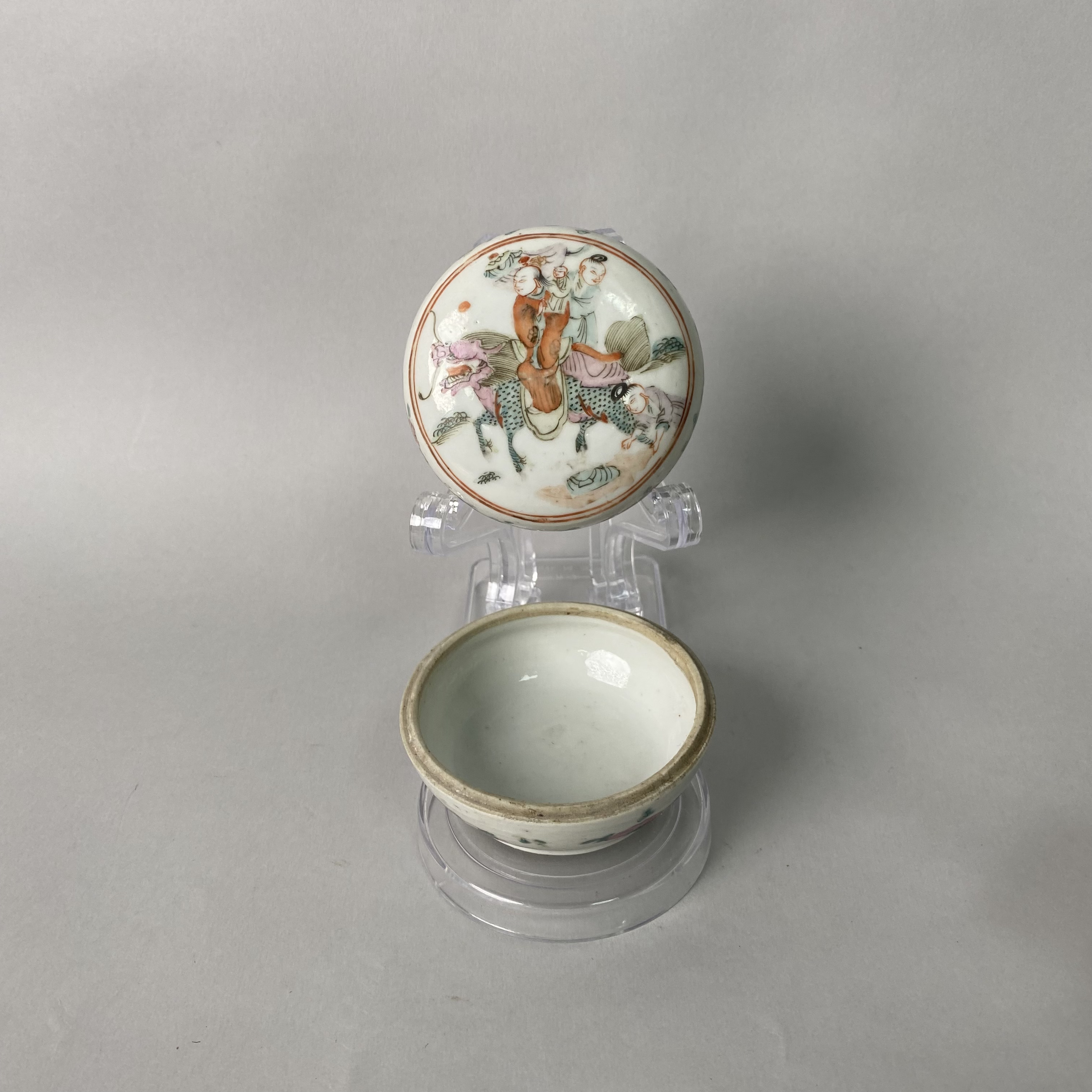 放漏｜【麒麟送子】粉彩盖盒KC20251211023