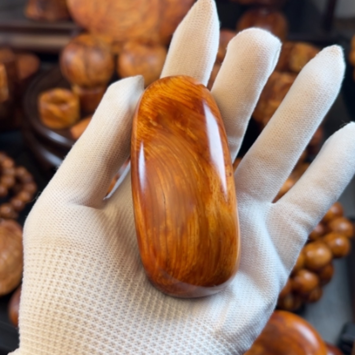 【闪购商品】松木（琥珀木）把件