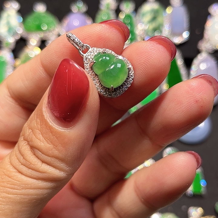 翡翠银S925镶嵌颈饰