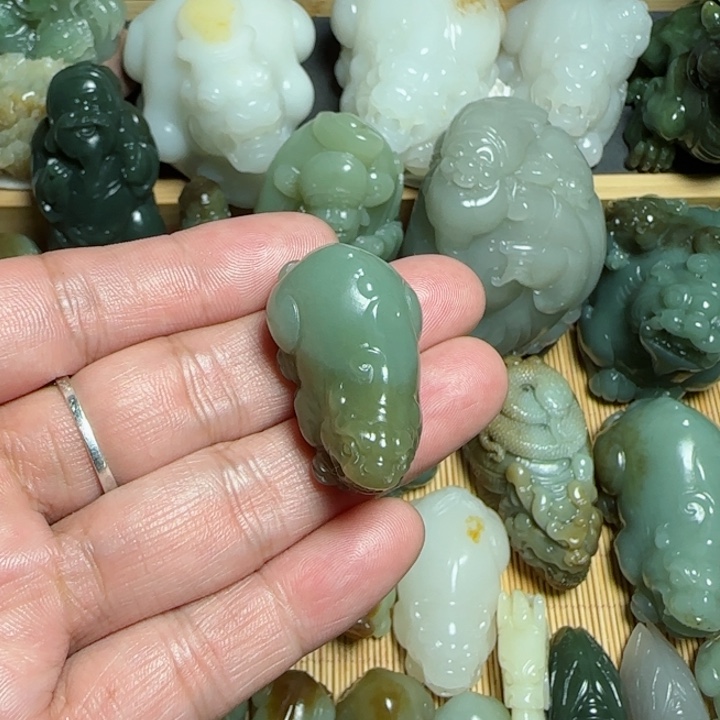 和田玉挂件未镶嵌