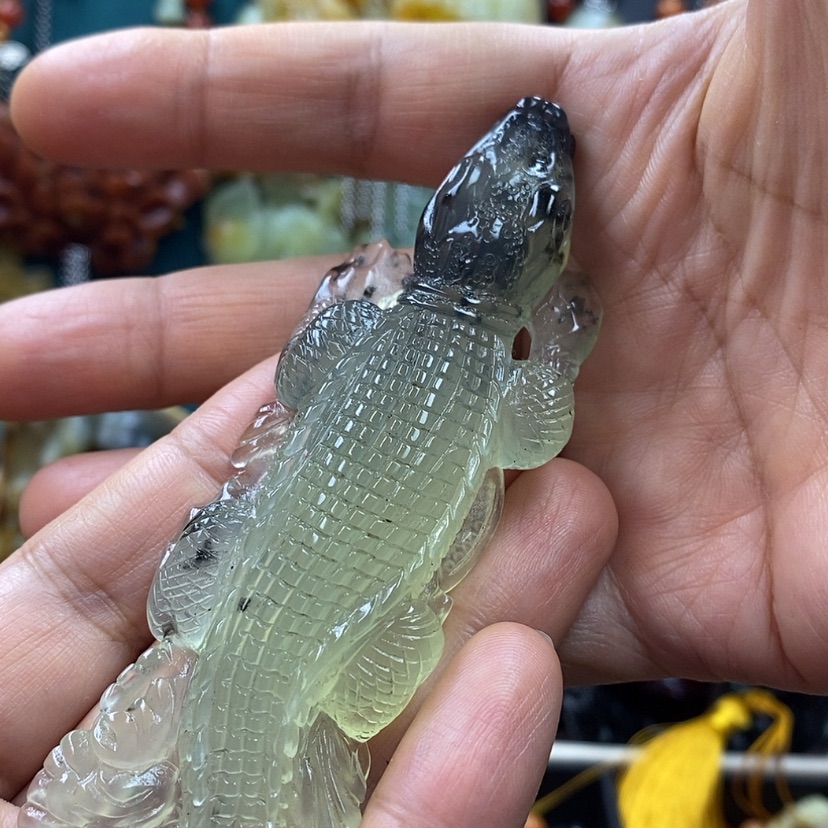 【闪购商品】蛇纹石玉吊坠未镶嵌