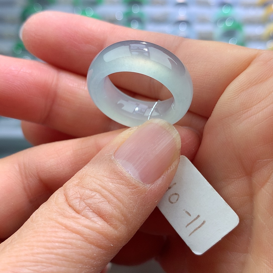 翡翠戒指未镶嵌10-11号