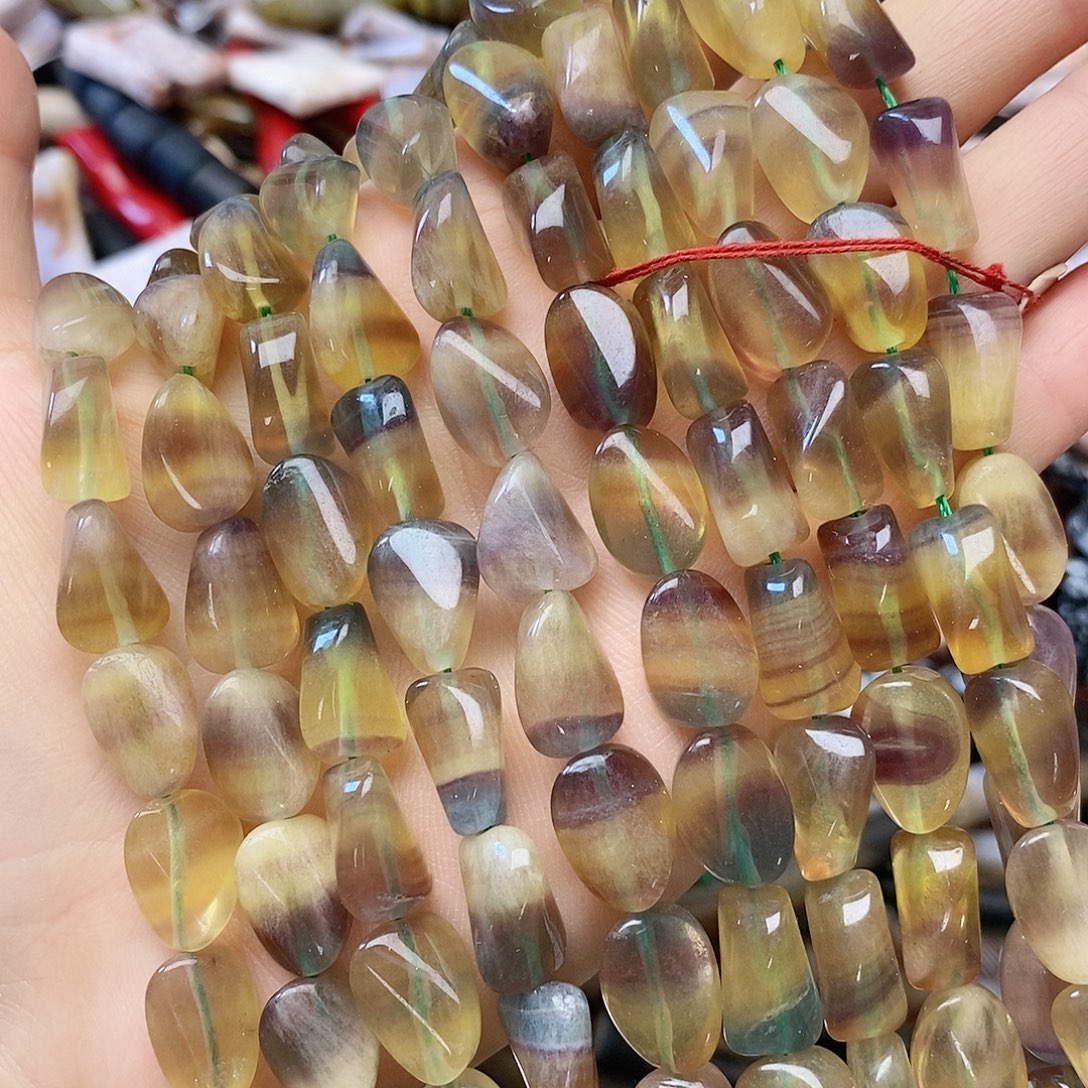 玛瑙/玉髓未镶嵌珠宝半成品莹石一条