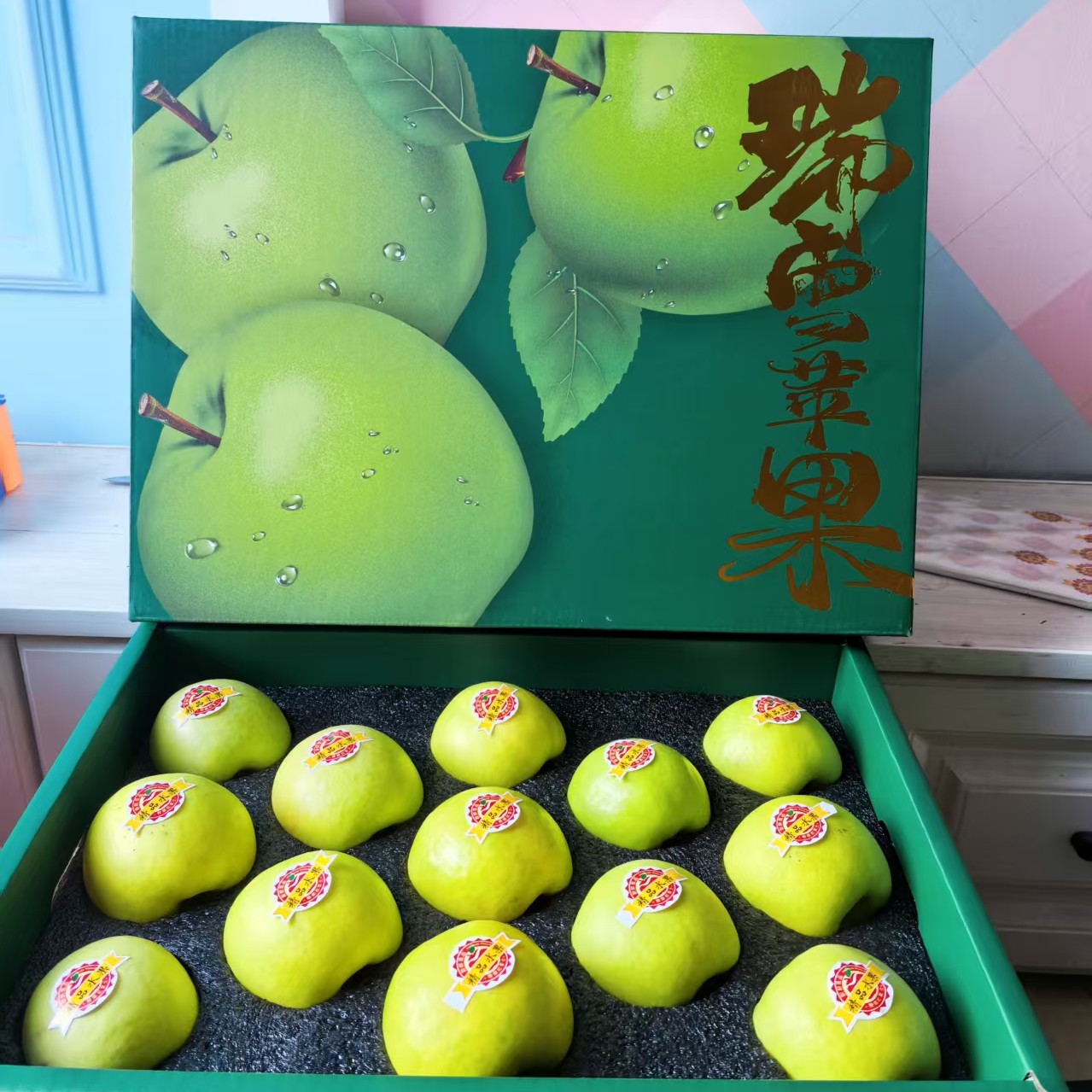 高端礼盒装    甘肃庆阳苹果