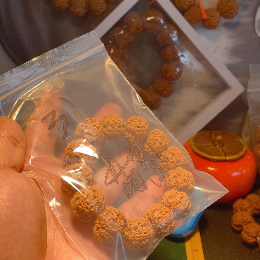 金刚菩提手串赫**名蜂窝