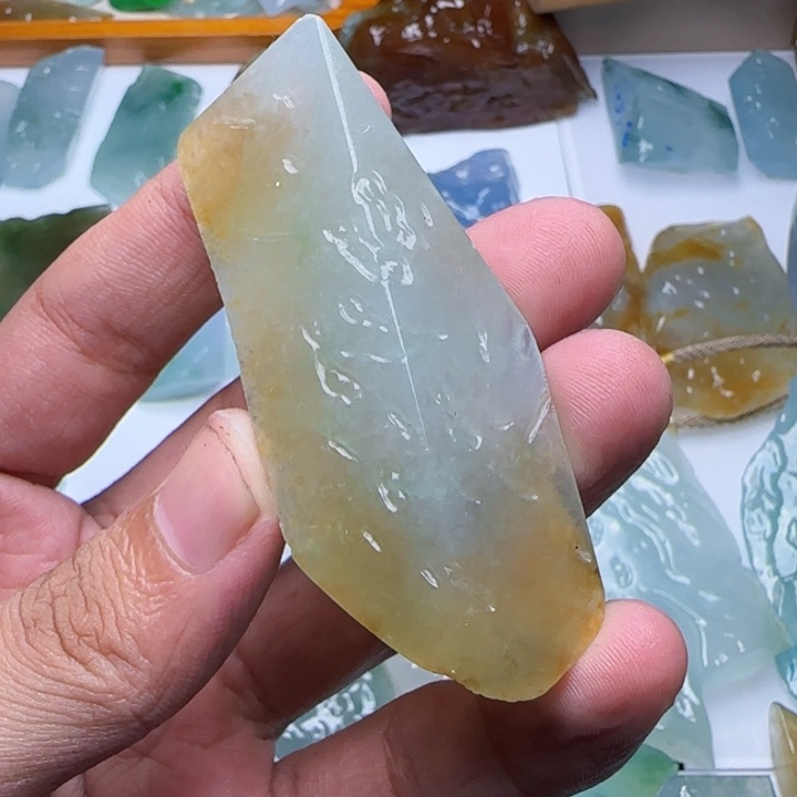定制翡翠未镶嵌不包工