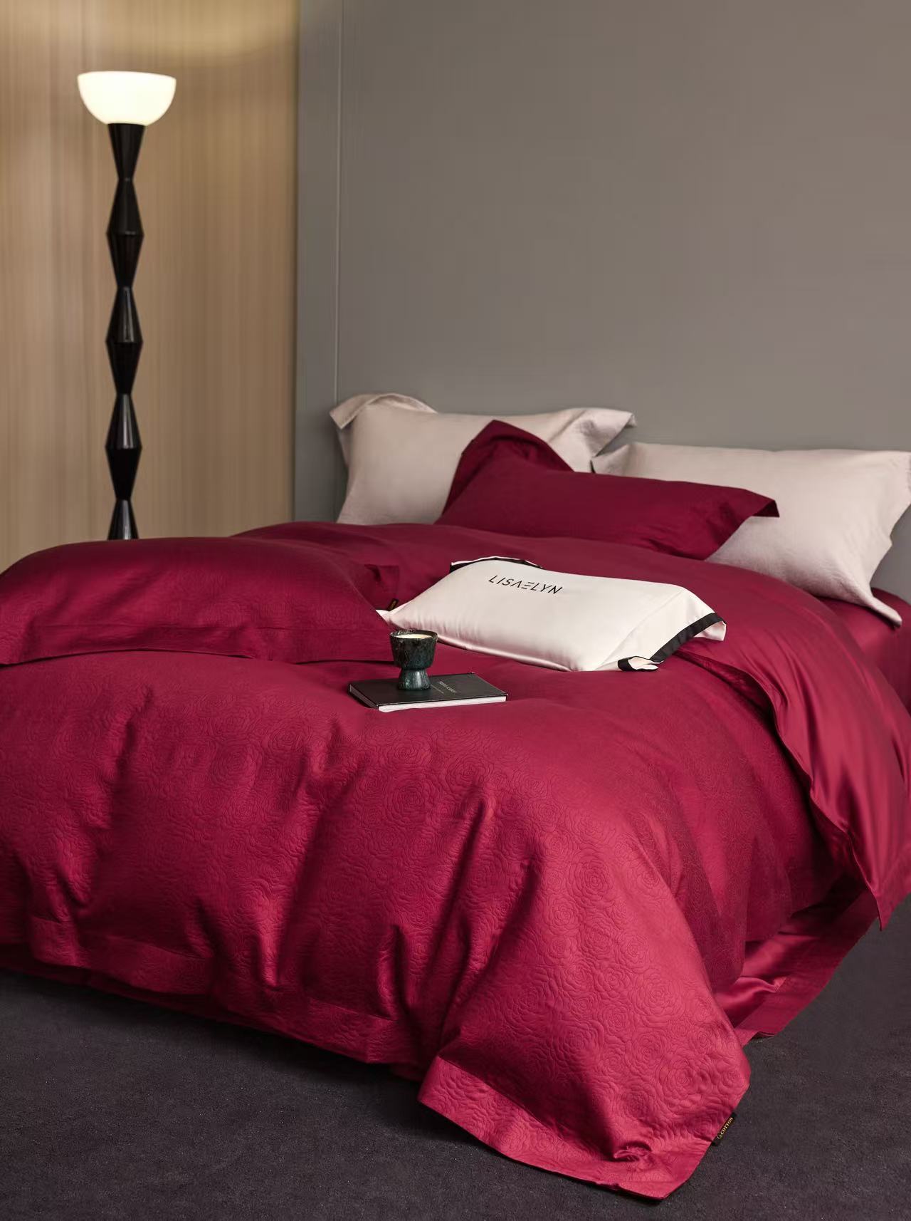 【臻爱】轻奢浮雕厚织提花四件套婚庆吸汗床亲肤品套件