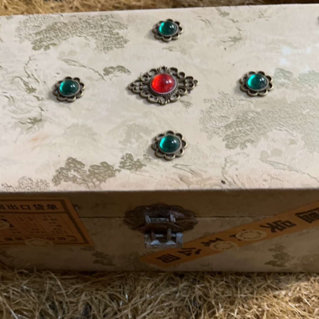 【闪购商品】木摆件高端精美浅色LL山水盒一件链接