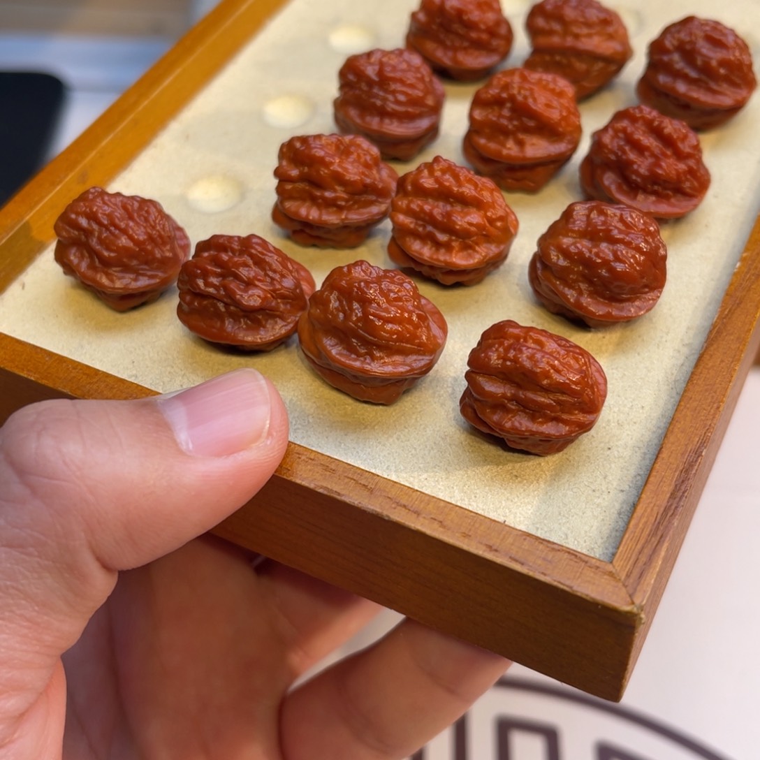 文玩核桃手串蛤蟆头