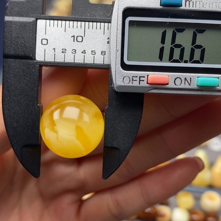 未镶嵌蜜蜡珠宝奇石