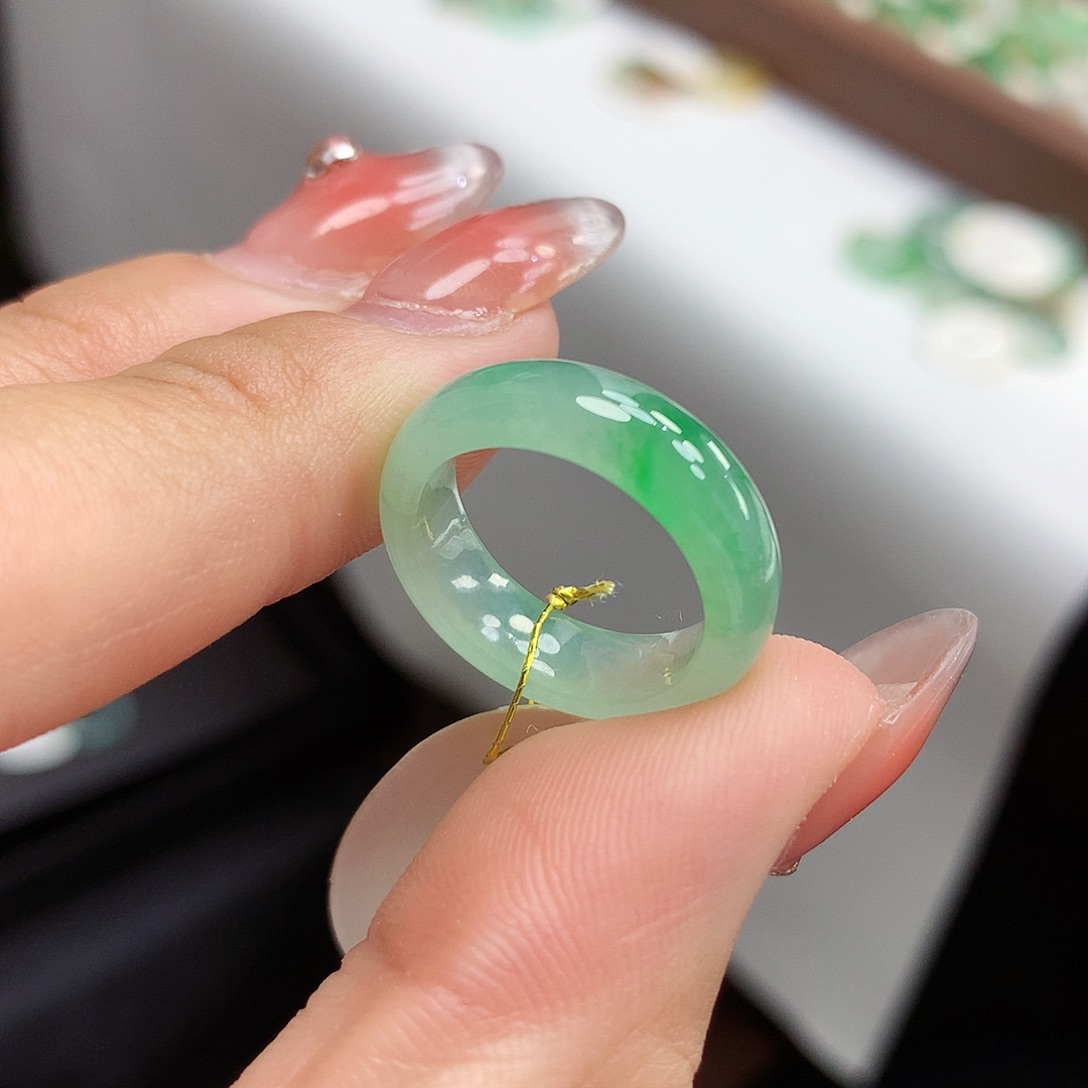 翡翠戒指未镶嵌10号