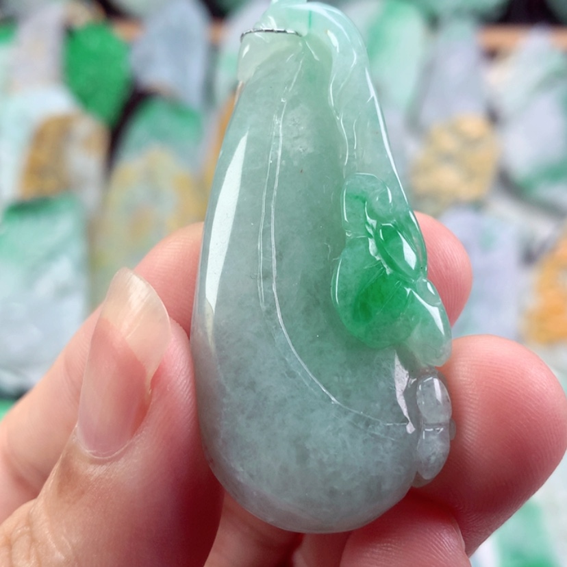 【闪购商品】翡翠未镶嵌吊坠(不含链)