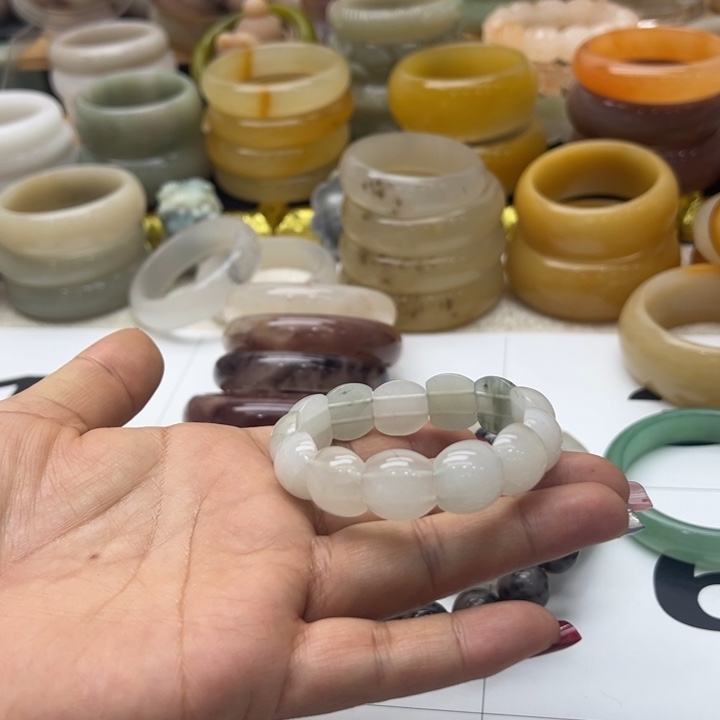 石英岩玉合金手镯