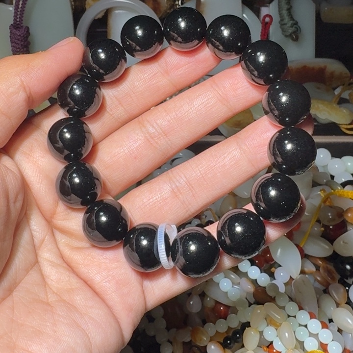 和田玉未镶嵌手串