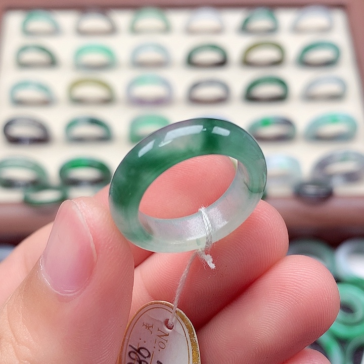 翡翠戒指未镶嵌14号