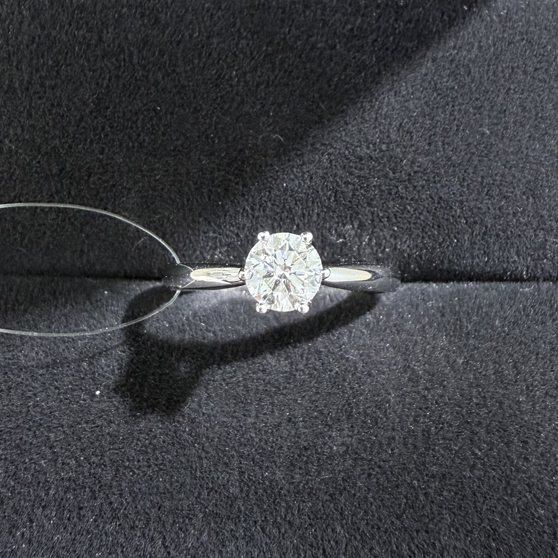 18k金50分经典六爪FG VS天然钻石戒指DS24110039