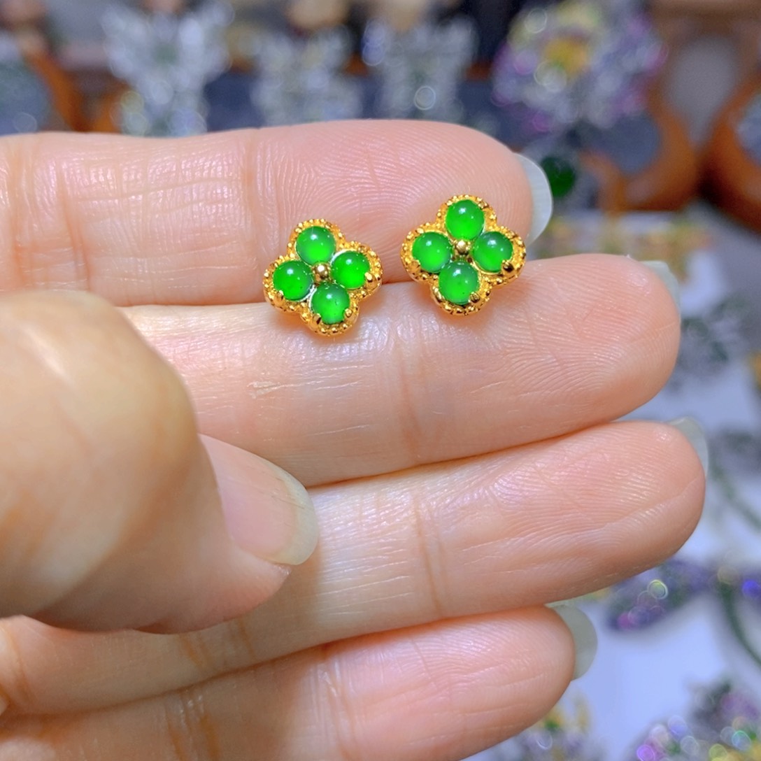 翡翠颈饰银S925镶嵌天然翡翠