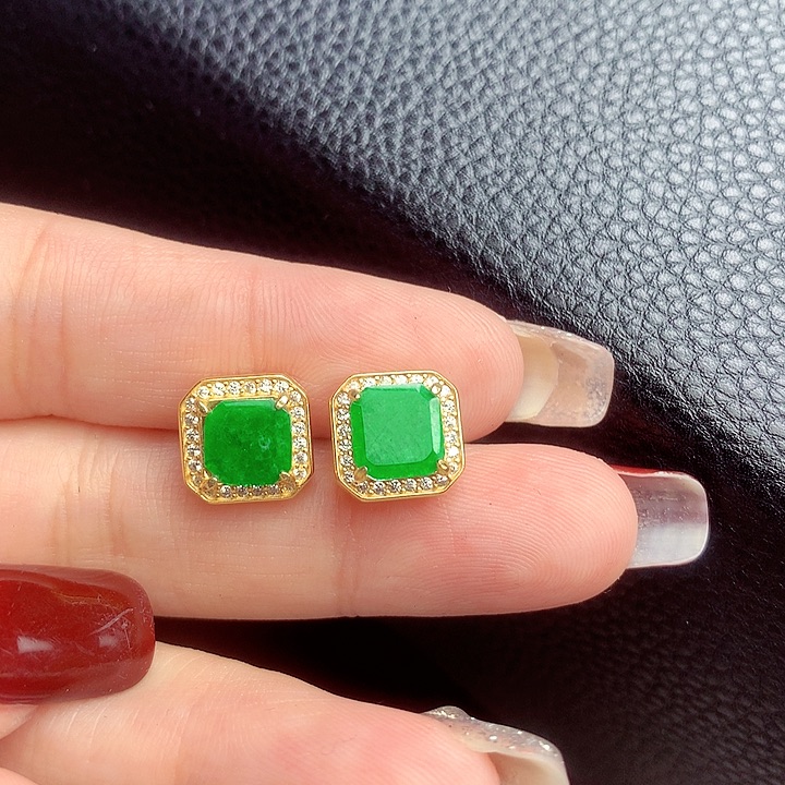 翡翠颈饰银S925镶嵌翡翠