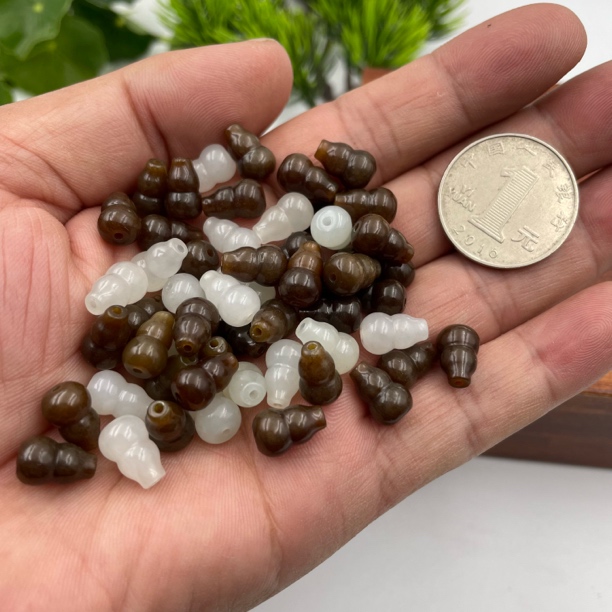 和田玉天然精美糖白葫芦挂坠散珠DIY配饰精致时尚百搭多样性发一