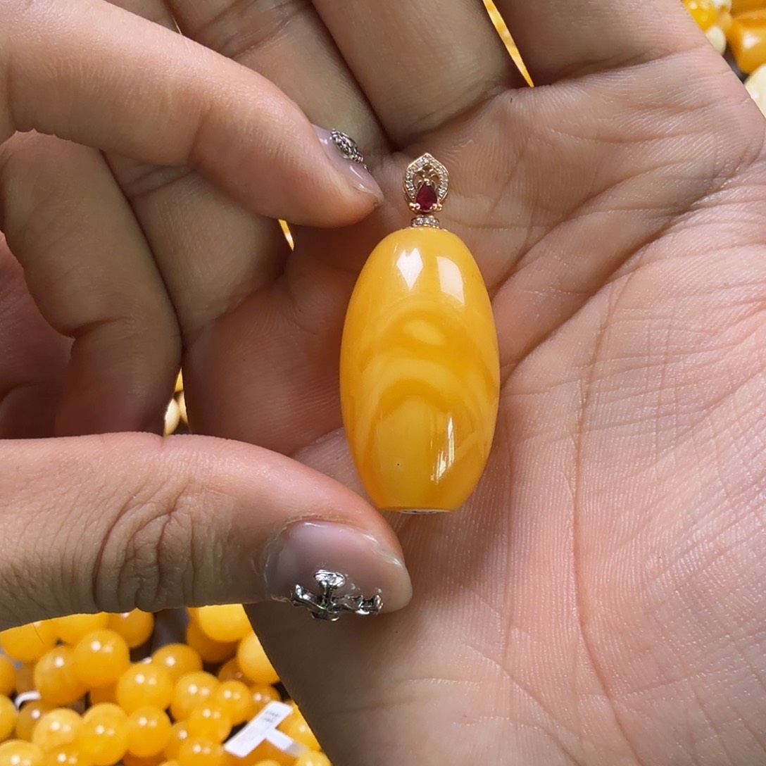 蜜蜡珠宝奇石18K金镶嵌桶珠