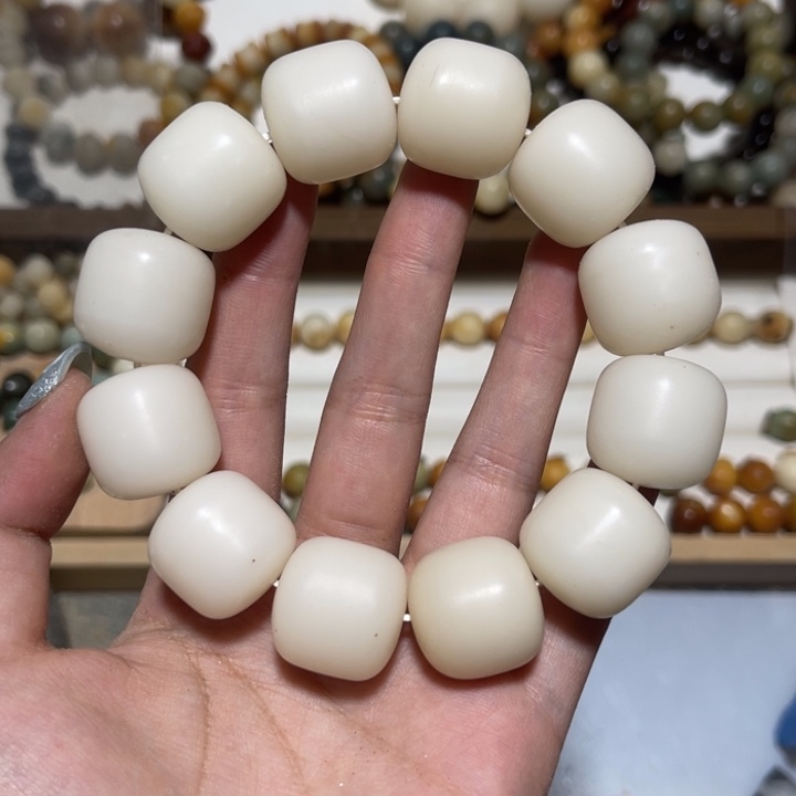 卷***来菩提根/象牙果吊坠卡19瑕疵款桶珠