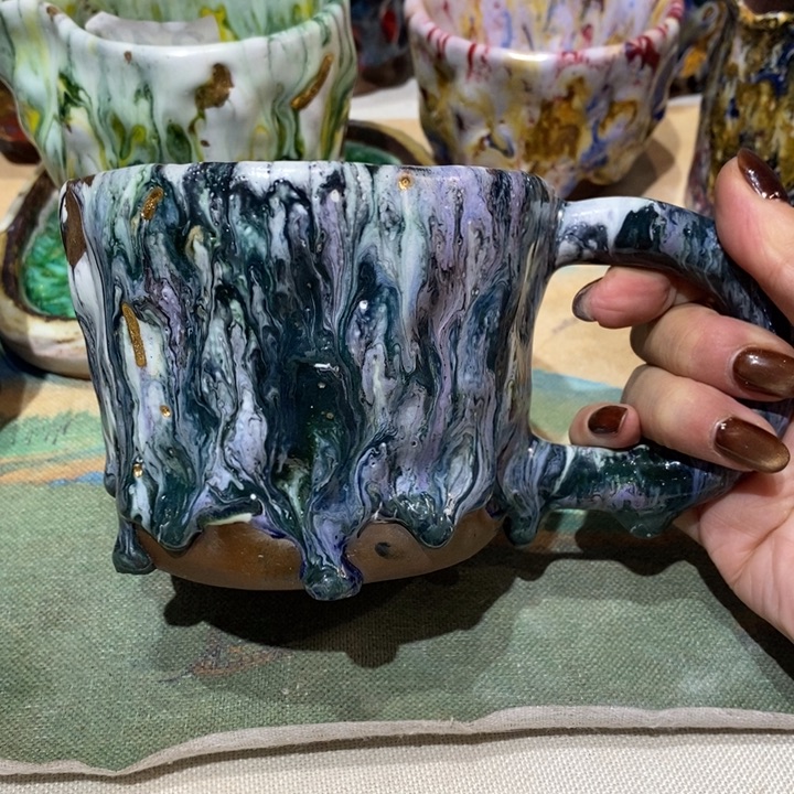 小***7瓷片静静的看着我