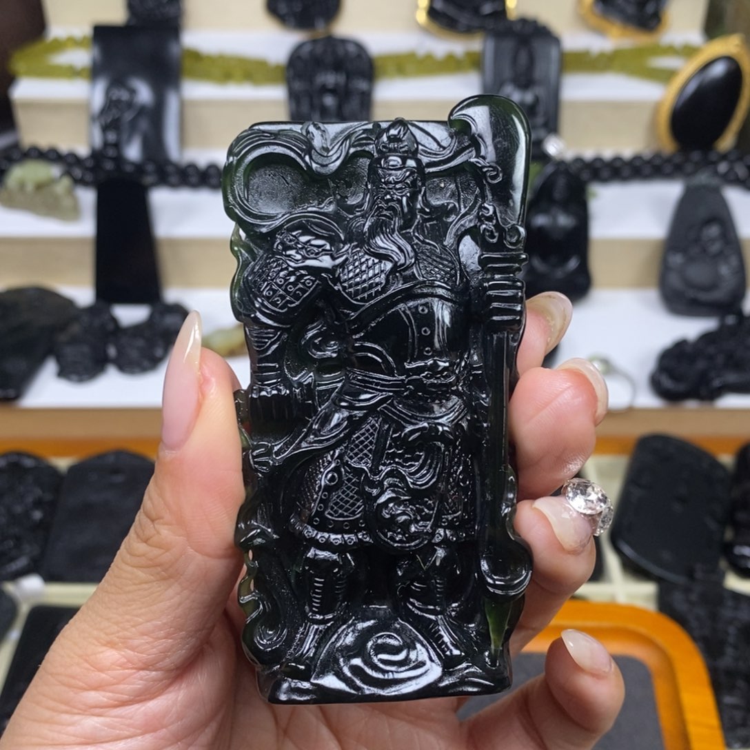 蛇纹石玉吊坠未镶嵌烟**手