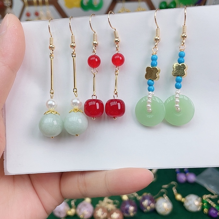 石英质玉耳钉合金