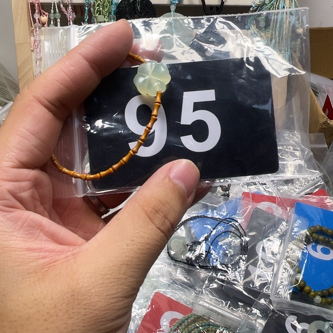 蛇纹石玉合金颈饰