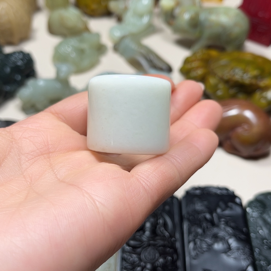 白玉菩提吊坠白玉菩提吊坠