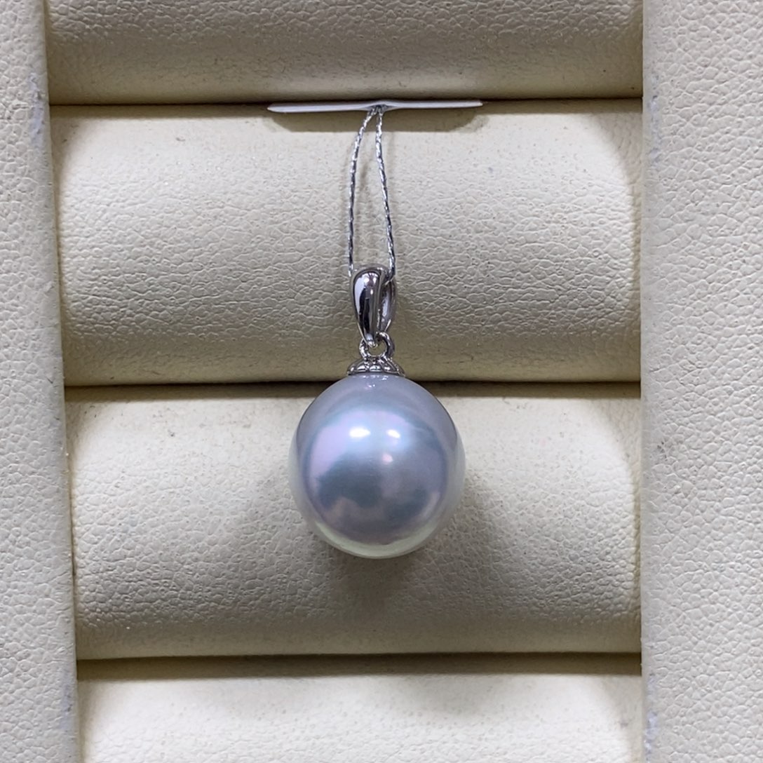 颈饰18K金镶嵌海水珍珠澳白吊坠12-13m m