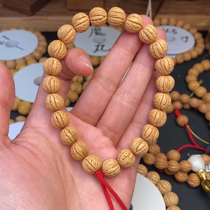 桃核手串浩**气三道筋大宽齐11 误差0.5之间抛光板