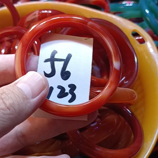 手镯玛瑙/玉髓未镶嵌