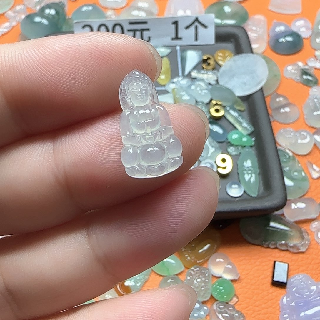 定制翡翠未镶嵌翡翠